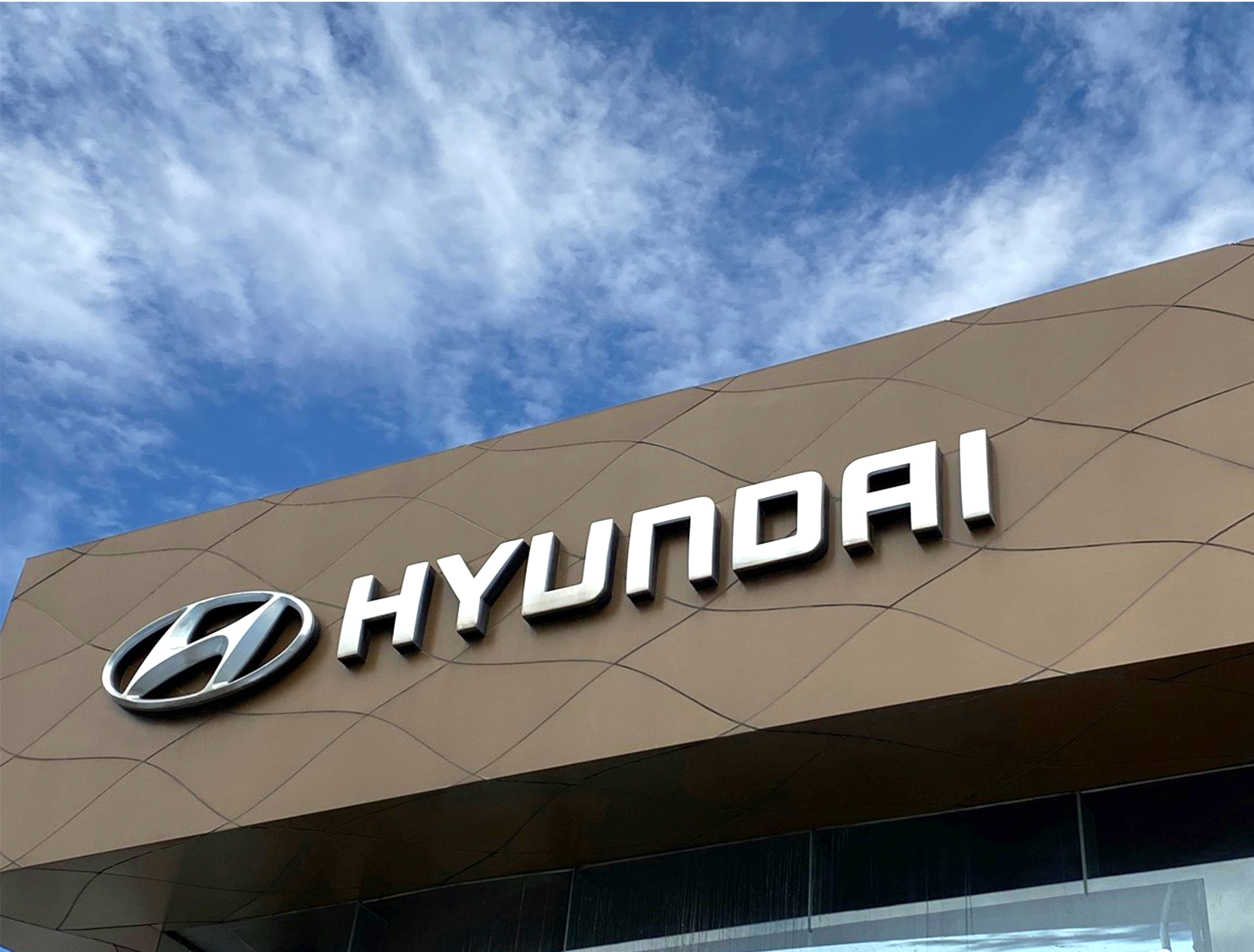 Hyundai fachada editada2